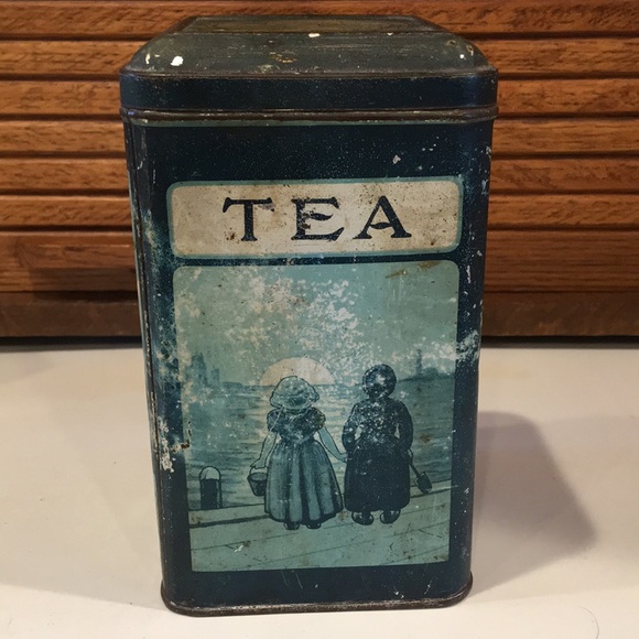 Other - Vintage Tea Canister tin with charming Dutch scenes